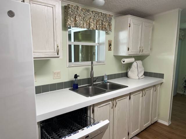 1912 Hazeltine Way a Winter Haven, FL Mobile or Manufactured Home for Sale